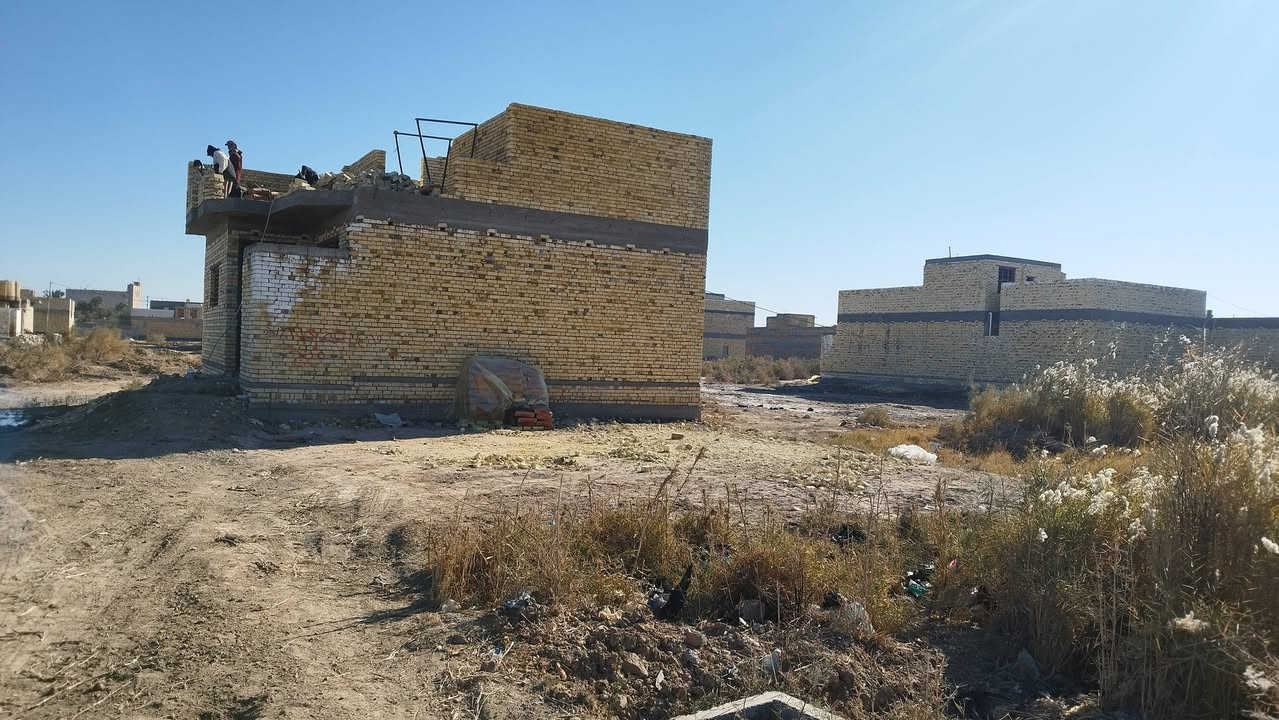 قطعه طابو بشويلي مساحه 100مربعه 10*10 ركن على شارع 30رقم العقار 2557مثبته حدود وجاهزه السعرررر اتصل ***********/***********
