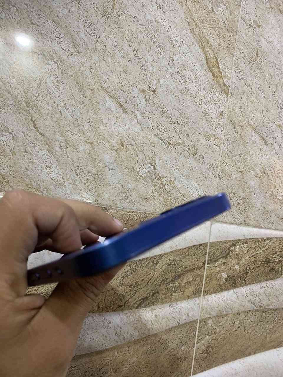 السلام عليكم ايفون 12 عادي ذاكره 64 باتري 82 لجهاز نضيف وحلو مبدل فقط شاشه اصلي تقرا تكوين فيس ايدي شغال  كامرات شرط رقم واحد لجهاز شرط لفحص اي خلل مابي سعر 210 رقم *********** اسيا ***********
