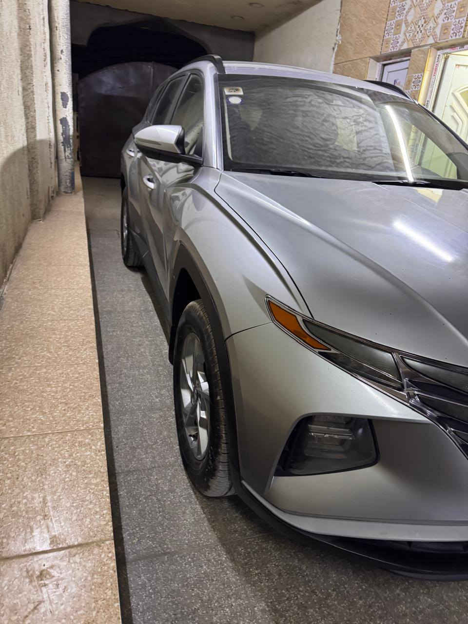 توسان رقم أربيل موديل 22 سياره جديده ماشية 60 الف سياره حادثها فقط بنيد لا شاصي ولا بدنه كلها ليبل واحد مواصفات فول الفول عدى الفتحه كشنات كهرباء تدفئه تبريد داخل الكشن سايد بريك كهرباء شاشة كبيره بصمه تشغيل عن بعد ب 180 بيها مجال شي بسيط مكفولة من كلشي ***********
