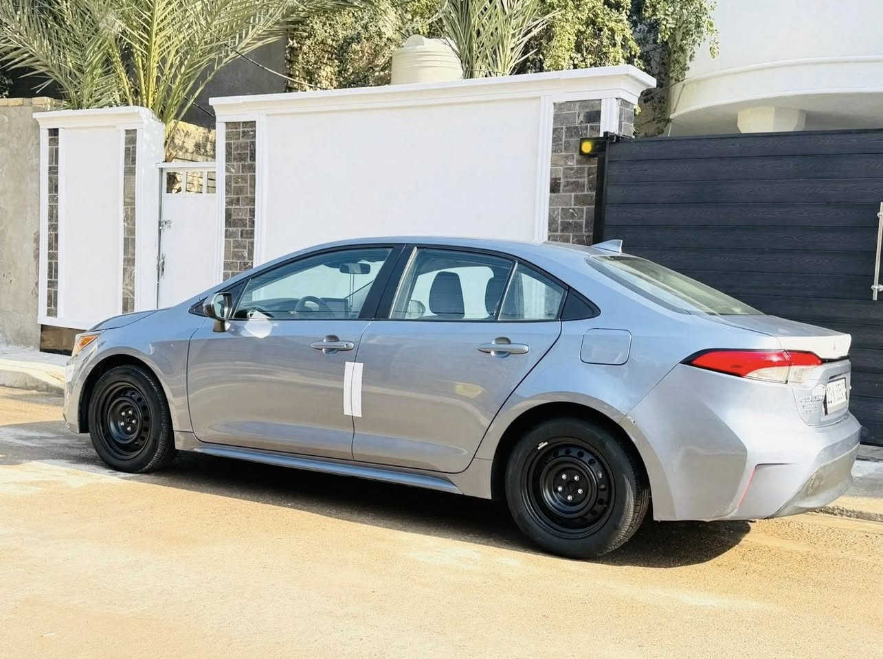 السلام عليكم
كورلا 2023 وارد أمريكي 
 حجم المحرك 2000
 فول ما عدا الفتحة 
عداد المسافة 35الف بحالت الزيرو 
حادثة جاملغ وبنيد بدون دواخل 
صور الحادث داخل المنشور سونار كذالك 
كير مكينة كفاله
تخم تاير جديد 
السياره خير من الله تجي بعينك وتشوف

السعر١٣٩ ورقه وبيها مجال بصيط 
رقم بغداد الدولي  
الاستفسار***********
العنوان بغداد
