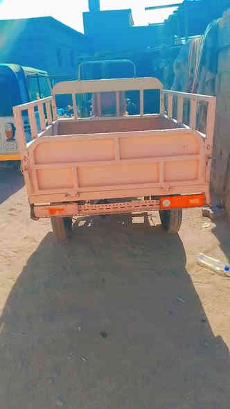 ستوته للبيع اوراق موديل 18 ستوته نظيفه كهربائيات كلها شغاله مكاني تنومه الصالحيه سعر 1,000 وبيها مجال الرقم راسلني واتساب ***********
