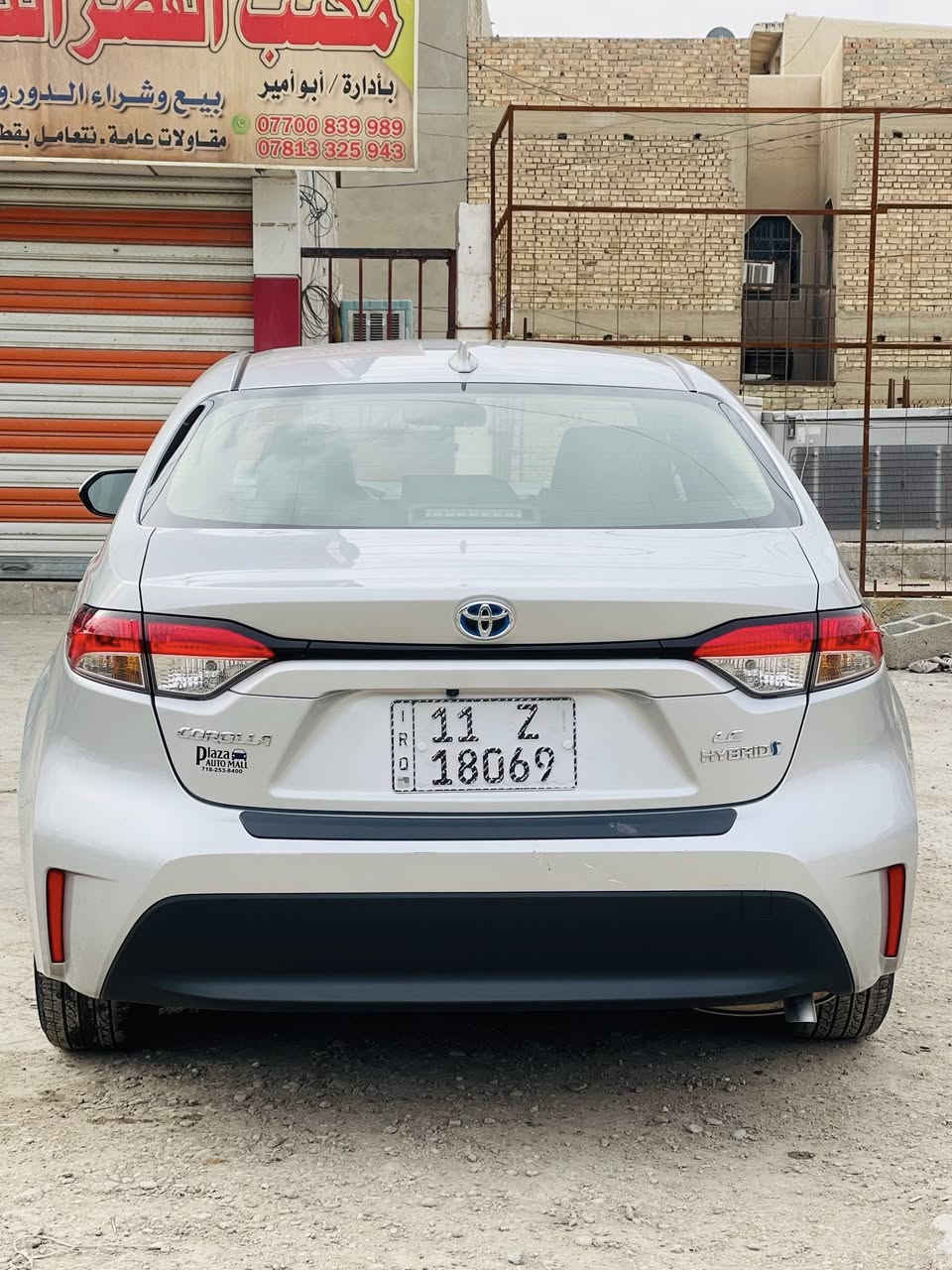 السلام عليكم
كورلا وارد امريكي وليس صيني (هايبرد +بانزين )  بغداد باسمي مديل 2024  
حادثه بسيط بارد فقط حافت البنيد وحافته الجاملغ  السياره بدون صبغ 
حته الدعاميه اصليه بدون صبغ 
ماشيه 4الف بوضع الشركه 
السعر 167 بيهه مجال بسيط 
مكان  بغداد تقاطع درويش التراث 

رقم الهاتف ***********
