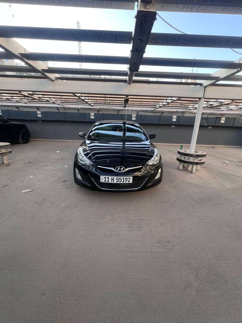 السلام عليكم النترا موديل ١٦ أمريكي
رقم بغداد جديد سنويه جديده هزه جديدة 
بيها بس بنيد مصبوغ بدون دواخل جملغ لخلفي بارد بي 
كير محرك كفاله صدر نضيف ما ناقصها شي ماشيه ١٣٠ 
تبريد تتفه شغاله سياره حلوه وجاهزه 
السعر ١٠٨ وبيها مجال بصيط 
عنوان بغداد لدوره 
رقم تلفون ***********
