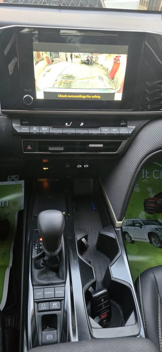 كامري هايبرد موديل 25 مرقم بغداد جاهز 
حادث موضح بل صور ماشيه 15 
سياره فول عده فتحه من جلد بصمه رادارات 

السعر 185 ورقه مجال بسيط 
***********
***********
