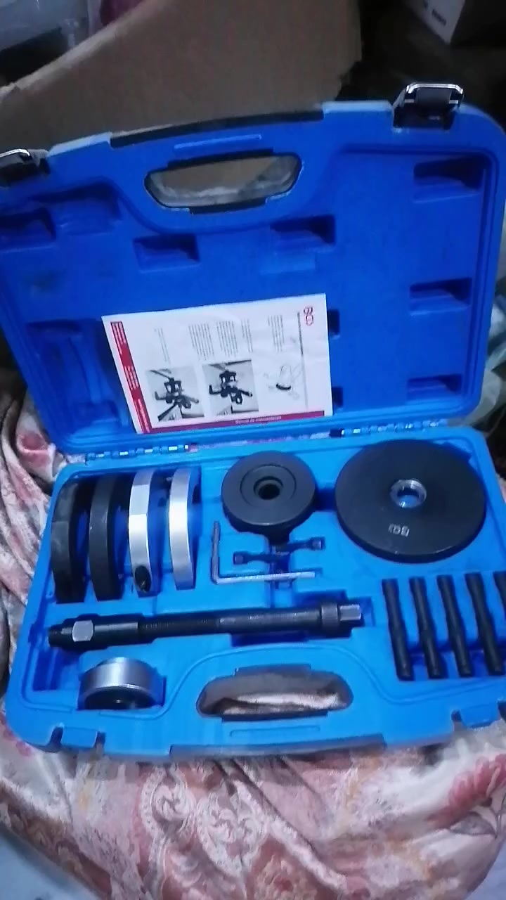 ٢٥ ألف دينار والتوصيل ٥٠٠٠ قفل والتواصل واتساب ***********
