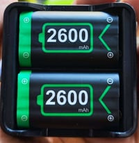 بطارية Xbox 2600 mAh  شاحنه   سعر 20 الف دينار   للتواصل والاستفسار 07...