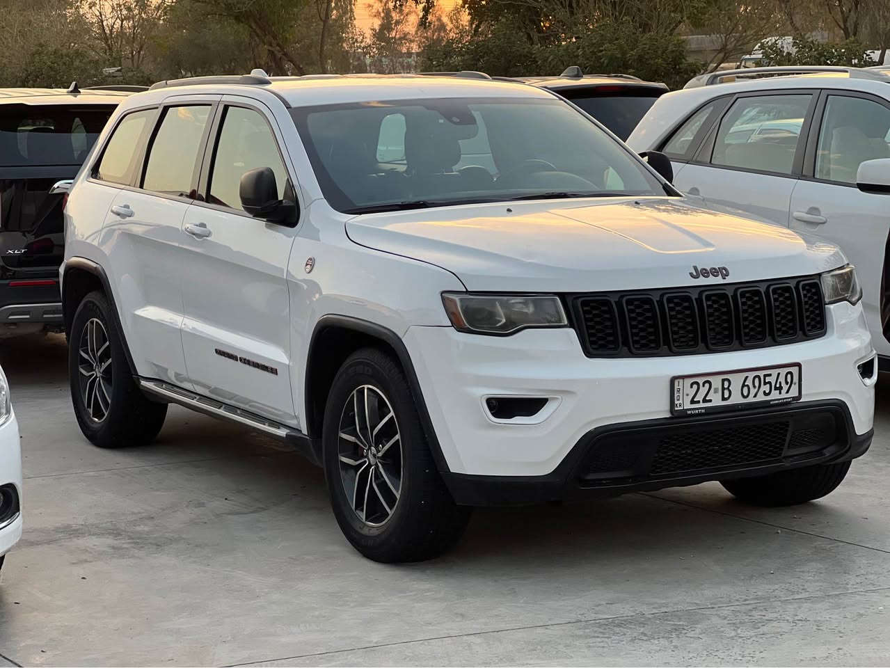 جيب لاريدو 2018 كندي فئة TRAIL RATED فول عدا فتحة 4x4 بصمة تشغيل عن بعد جكات باب خلفي شفط كهربائي  حساسات رادارات شاشة جبيرة محرك V6 3600 مامفتوح ماشية 82ميل  كشنات كهربائي كشنات جلد و مخمل تخم تايرات جديدة السيارة سيرفس كامل شركة مابيه برغي نقص داخلة كلين بدون ايرباك بالعراق صاير بيه جامرلغ و بونيد بدون دواخل  سعر 225$ تفاصيل اكثر راسل خاص او *********** كالار, السليمانية
