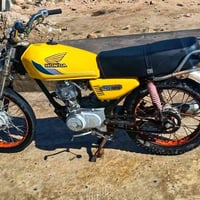 البيع دراجه نضيفه كلك سعر 250 وبيه مجال هذه رقم 07817655072