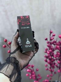 جل العناية الرجالي الأحمر 🔴 تركيبة مخصصة لدعم الأداء والثقة للرجل 💪 يس...