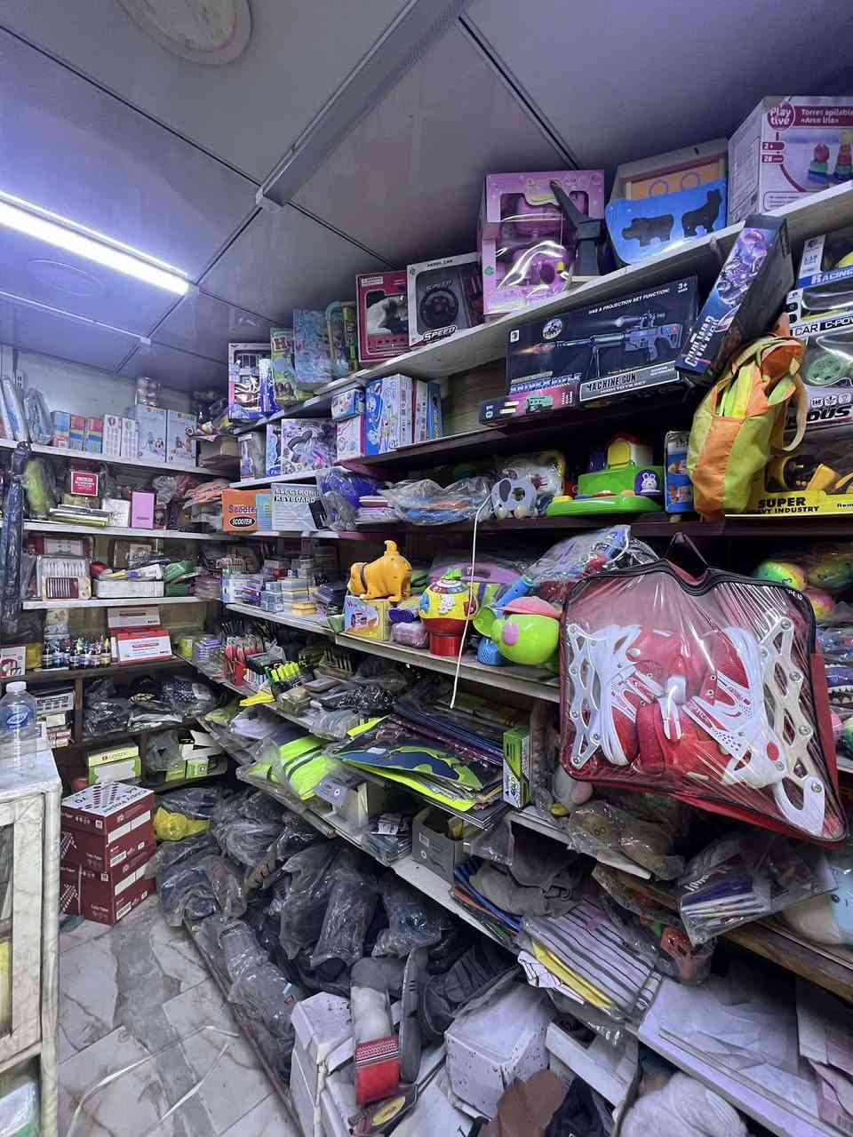 السلام عليكم تصفية محل مكتبة وألعاب  منوعة مكاني بغداد القادسية
***********
