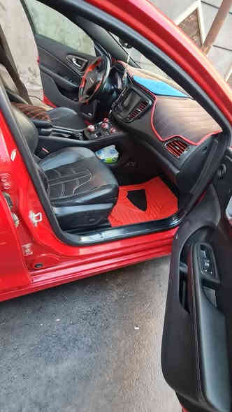 سي 200 لبيع موديل 16 محرك 6 رقم اربيل باسمي ضررهة خلفي قبق صندوق بجم كبس ماشية 142 كيلو استخدام شخصي البنيد مصبوغ جان علية لاصق بدون فتح او ضرر جاملغات الامامية بيهن كلير فقط   مكاني بغداد فول موصفات ماعدئ الفتحه تشغيل عن بعد كشنات كهرباء تدفئه تبريد شفتات استيرن تبريد امامي وخلفي فور ويل منظومة لايت اصفر ابلادي السيارة عليهة ادامة كامله ابلاكات نوزلات بطارية 🔋 تخم تاير السعر 115 وبيهة مجال قليل مامتواجد علفيس رقمي *********** اخوان كلشي مذكور وكلشي اكو بلسوك
