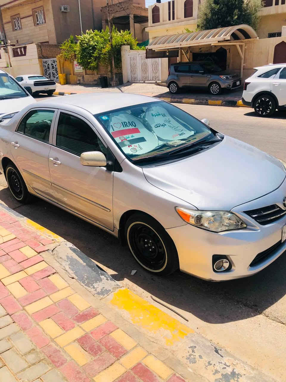 كورلا ٢٠١٠ محدث ٢٠١٣ وارد امريكي  رقم بغداد انكليزي باسمي سنوية لنهاية ٢٠٣٠ بيها ٣ قطع تبديل نفس اللون والقديمات موجودات ماردت اصبغهن لان جاردات مكينة ٢٠١٩ جديدة وصدر امامي وخلفي وتخم تاير جديد سيارة كاملة من كلشي السعر ١٠٠ وبيها مجال  المكان الكوت ***********
