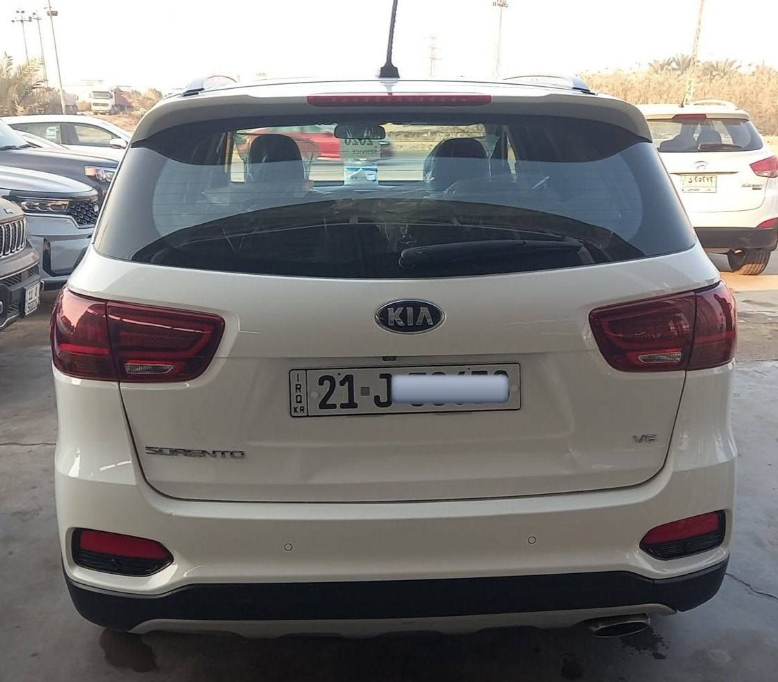 السلام عليكم 
سورنتو للبيع موديل 20
فول مواصفات  رقم سليمانيه جديد
ماشيه 107 السياره جديده
مكفوله كفاله عامه 
مكاني واسط العزيزيه 
***********
السعر 265 وبيه مجال
