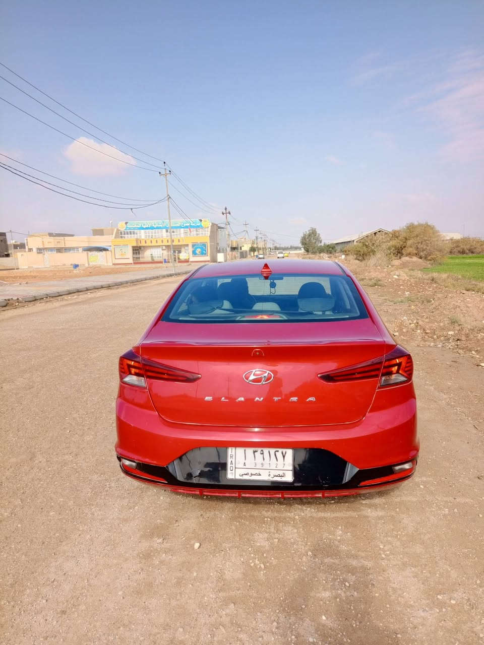 السلام عليكم سياره النترا 2020 وارد امريكي محرك 2000 دوش كير ايتي كفالة كير ومحرك رقم بصره 
كامره دواره تحديد مسار مثبت سرعه مكاني واسط كوت
سعرها 117 وبيها مجال بسيط
للاتصال ***********
