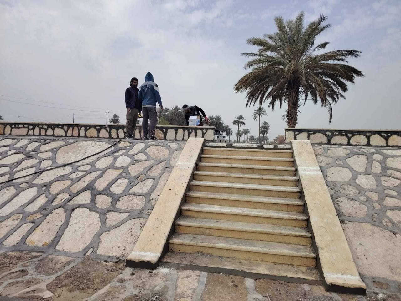 بسم الله الرحمان الرحيم
كادر مكتب الساحل الرصف وعمل كافه المزارع
رصف حجر  وعمل مكان الشواء بل حجر الحراري
نظام العمل قطعي كرسته وعمل
انته سلمنه الموقع والباقي علينه
مواد درجه أوله سمنت مقاوم ماس
والأمل داخل مختبر من الملوحه
نعمل في الانبار وبغداد
للتواصل ***********
