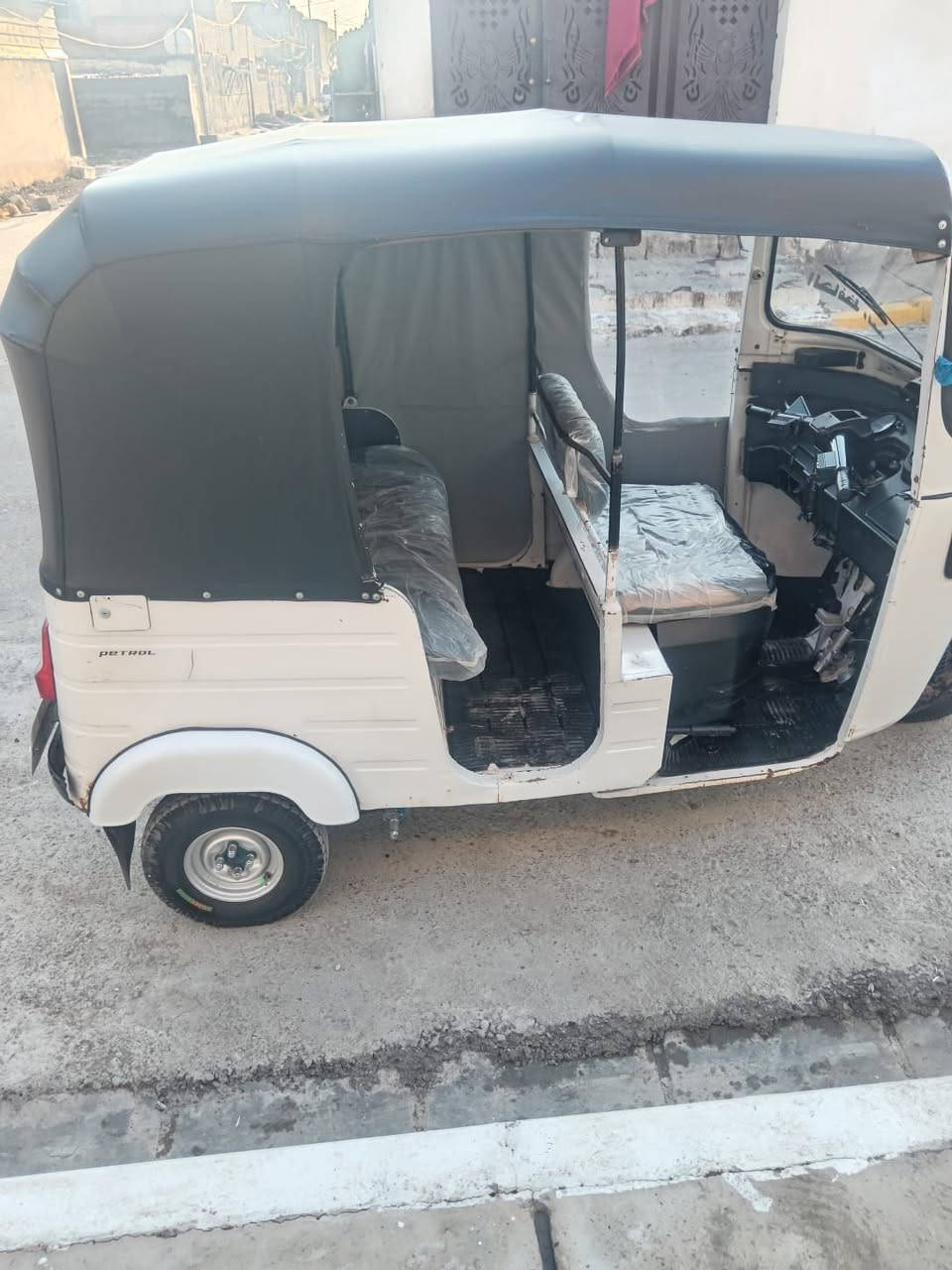 بلاش بلاش بلاش 
لحك
السلام عليكم ورحمه الله وبركاته 
تكتك موديل ٢٠ رقم نكليزي تحويل ثانيوم 
تكتك حلوة نضيف كبل شارع 
تكتك خير من الله خاص مفتوح ورقمي ***********
بيك خير وتدلل
