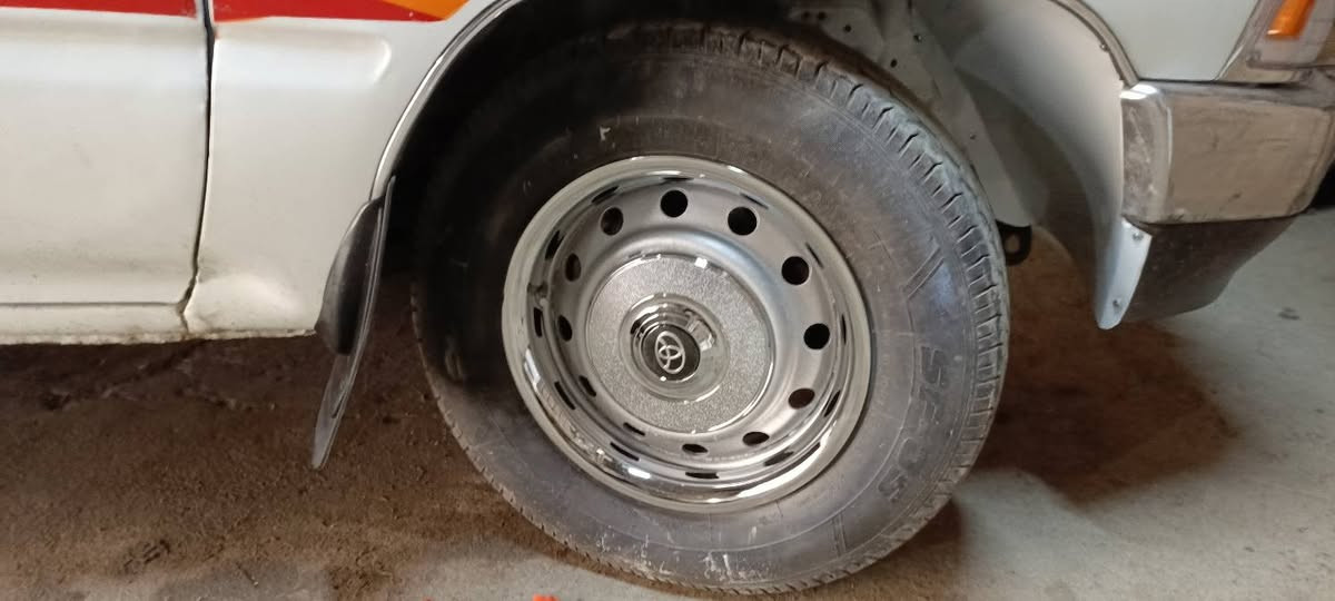 متوفر كب كل الموديلات
استيل وذهبي السعر 30 الف نوعية درجه اولى 
وطوك ويل استيل تايوان جميع الاحجام السعر 38 الف
متوفر توصيل لجميع المحافظات 5
*********** واتساب
