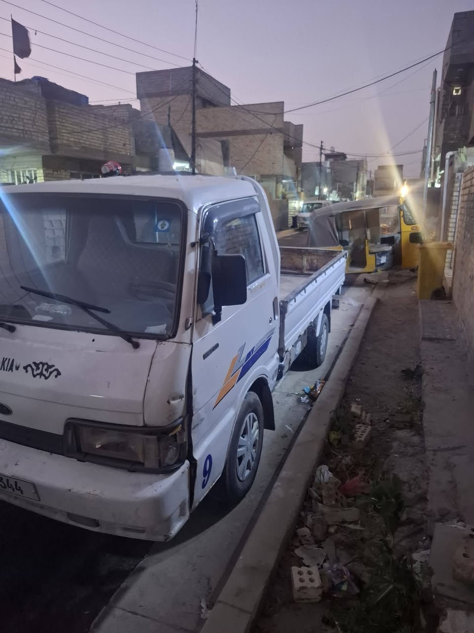 سلام عليكم كيا موديل 95 بسمي تحويل ثاني يوم  / 7 جنكال السنويه ل 2030 هزه جديده مصفره غرمات لاتبخير ولا تنقيص سياره خير من الله  ابيع عله ضربته السعر ٣٨ وبيه مجال الاستفسار ***********
