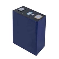 بطاريات ليثيوم حجم جبير 260امبير متوفر 4 قطعة جديد لوك الي يفيدة راسلن...