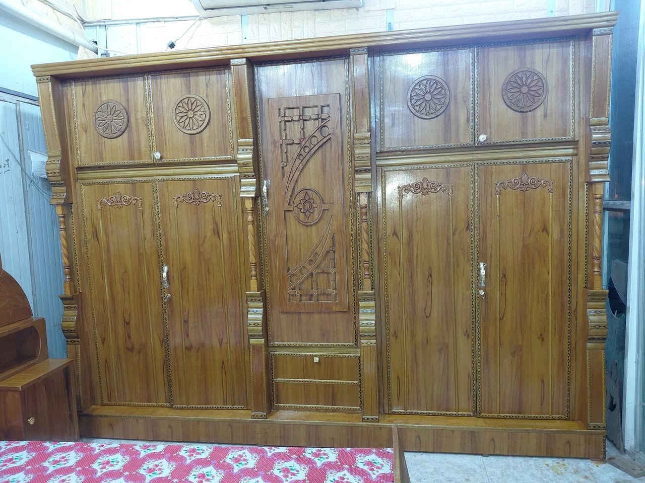 غرفه نوم ام السته طابقين داخل وخارج صاج ضهر جرجوبه زاويه كنتوري رتفاع الكنتور عنوانه كوت حي الجهاد شارع النجارين نجارة ومعرض الحجامي الاتصال او مراسلة الصفحه ***********
