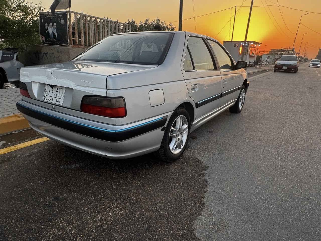 بيجو بارص 23 حره مكفوله ماشيه 84 السياره جديده عارضهه 76 للاتصال *********** مكان السياره واسط مركز المدينه
