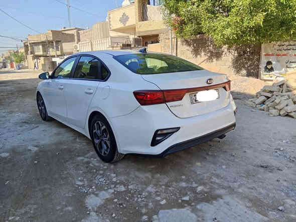 السلام عليكم كيه فورتي مديل 2019واردامريكي صور الحادث وسونار منشور السيارة جديدة  وجاهز مكينة وكير وحداديه وصدر وتبريد وتخم تاير مكفولات مكينة 2000دوش ماشيه65الف  رقم اربيل جديدة بسمي كيرAT العنوان بغداد الامين الثاني رقم ***********السعر125وبي مجال شي بسيط
