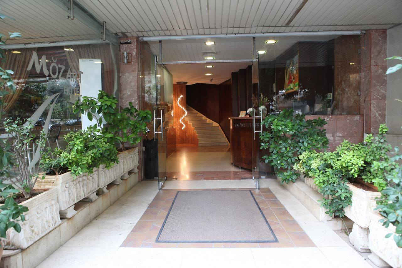 اخر عشر مقاعد حملة لبنان 
بسعر ٨٠ الف فقط 
ثلاث ليالي
للحجز والاستفسار 
***********
***********
شركة افاق بابل
