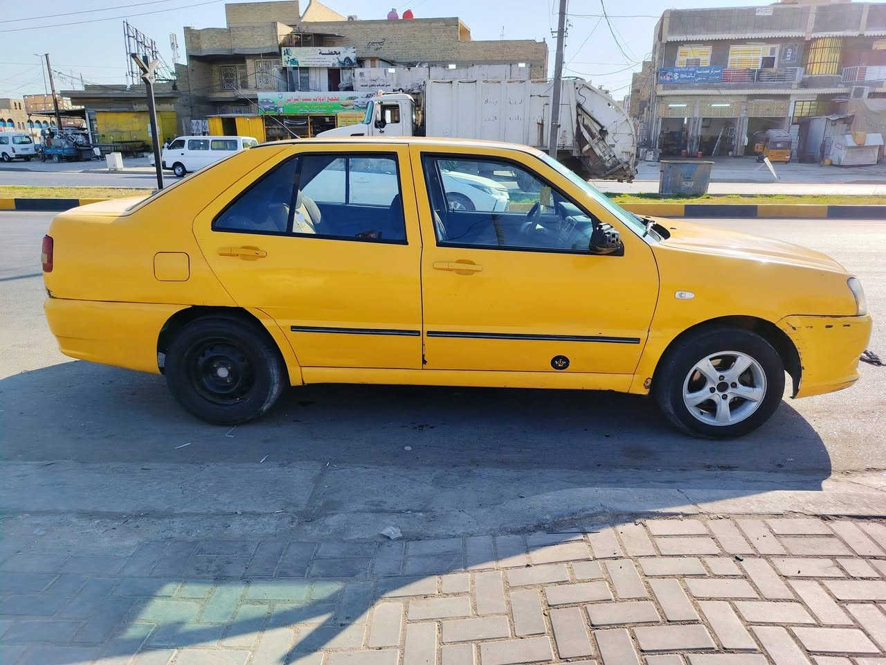 السلام عليكم شيري ١٤ رقم انكليزي سنوية باسمي  ل٢٨ مصفرة هية وغرامات مكان المدينة الصدر تخم تاير باتري صدر جديد  كير محرك نظيفات كلج جديد كهربايات كلهة شغالة ريمونت سنتر لوك ترايك وين ميعجبك سيارة جاهزة للشغل السعر ٣٥ وبيهة مجال للشراي ***********
