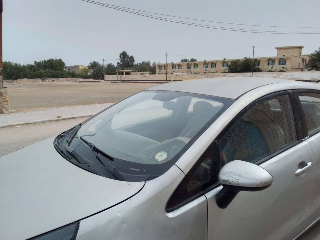 كيا ريو ٢٠١٥ نجف خليجي ١٦٠٠مابيه صبغ بيه جراد وتصليح قليل بالدوس ودحجات يعني مكانات البارد السعر ٧٥ مكان نجف يعني يرادله صبغ اتصال *********** النجف, العراق
