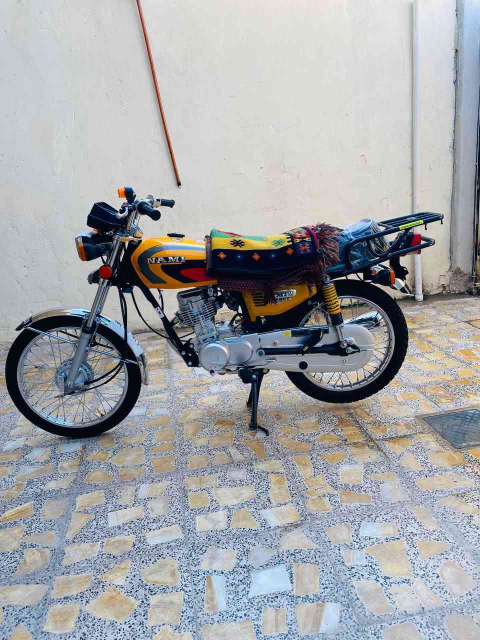 السلام عليكم الما يعرف بسعار الشلامجه يطلع كبل دراجه بلاديه وحلوه فتحته ولفات وريد ابيعه ما مبينه بس حك الله مفتوحه ولفات دراجه غراضه كله بلاد موديله 2023وطالعه بل 2025شهر 6 مكاني كربلاء الحسينيه العطيشي رقمي***********
السعر 1200الموشراي لا يتعبني
