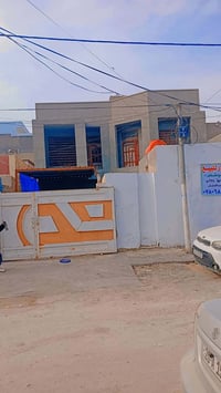 بيت طابقين • ٣٠٠م • مشتمل ٧٥م