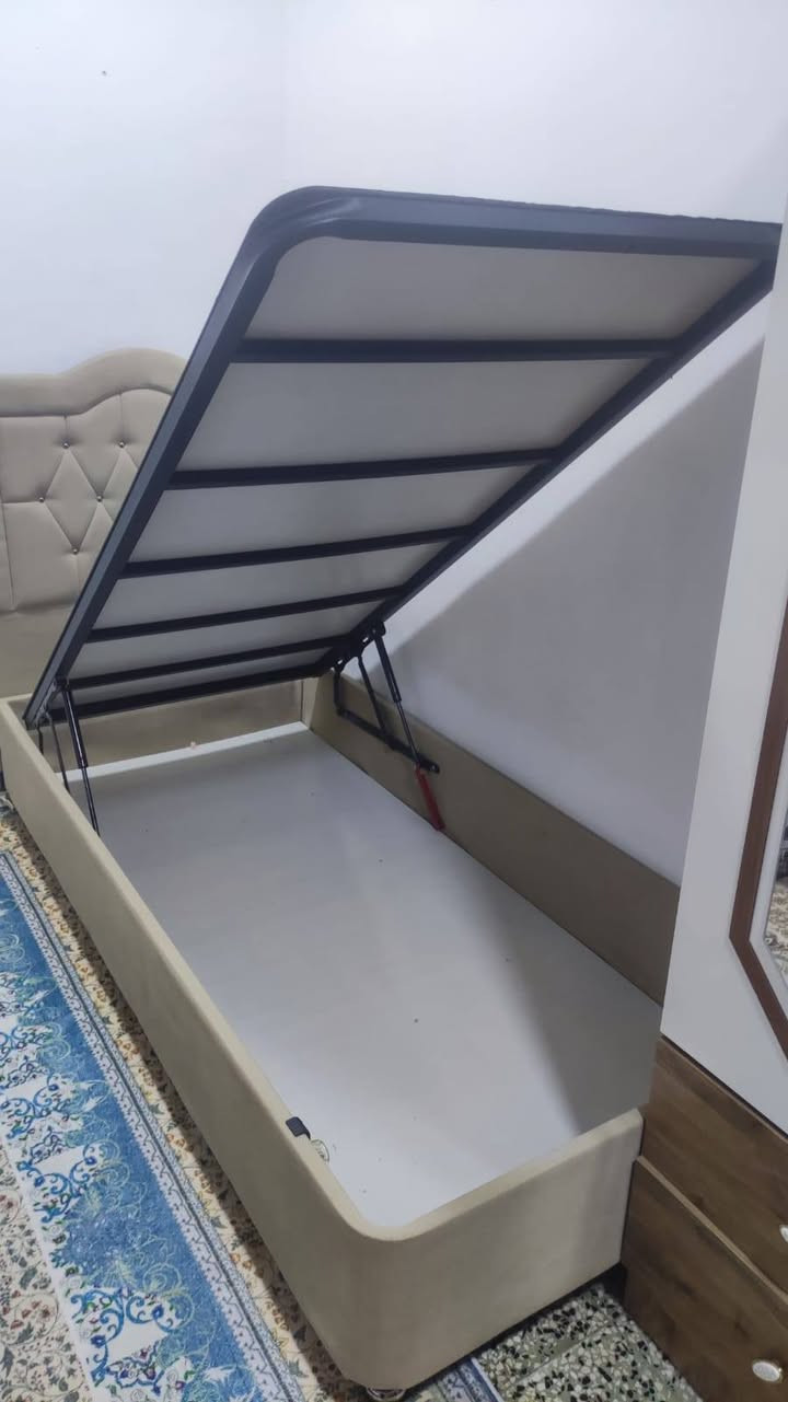 غرفة نوم نفرين ٦٠٠ الف أريده والتخم هم ٦٠٠ الف والسرير نفر عدد٢ مع الدوشك  ٣٠٠ الف كنتور  بابين عدد ٢ الواحد أريده ١٥٠ ألف الاستفسار اكثر خاص موصل, نينوى


**إذا كنت صاحب هذا الإعلان وتريد حذفه لأي سبب، رجاءا أرسل رسالة إلى الدعم الفني**