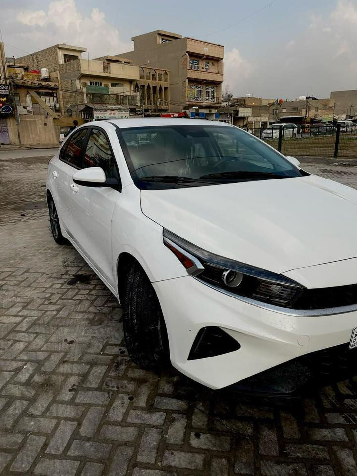 سلام عليكم كيا فورتي 👍2022👍.
رقم اربيل 
حادث السيارة (بنيد مبدل وبارد بالجاملغ) 👍.                             السيارة ماشيه 32ميل وقابل للزياده👍.                             مكينه2000 دووش 
مكان السيارة بغداد غزالية👍.                    
السعر 158ورقه وبيه مجال حك الجيه  
للاستفسار ***********👍👍👍👍👍👍👍👍👍👍👍👍👍👍👍👍👍👍
