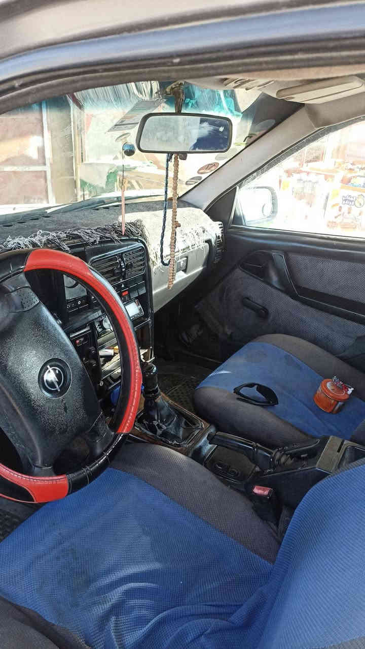 اومكه 93 كير محرك نضيف صدر خلفي امامي سياره دينار مذب عليه مال جناي سعره 33 بي مجال بسيط مكان سياره ديالى جلولاء ***********
