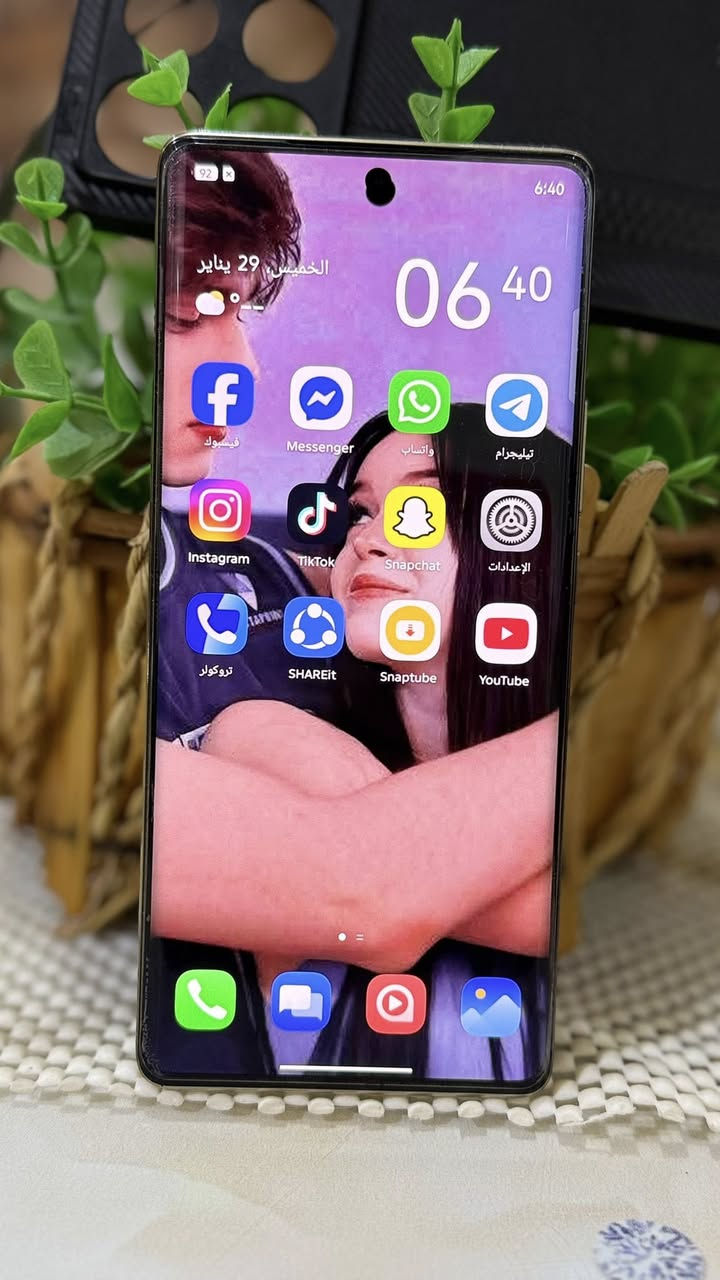 انفنكس نوت40برو/بدون ملحقات
ذاكره256/رام8+8
بطاريه 5000
معالج هيلوجي99/ببجي60فريم
شاشه منحنيه امولد معدل تحديث120هرتز
بصمه اصبع مدمجه بشاشه وبصمه وجه
دبل صوت 
دبل خط
جهاز مكفول من العطل وتصليح 
فقط نقطه سوده يم كامره ممئثره ابد ع جهاز
وكسرين بضهر موضح كلشي بصور 
للبيع سعر 175وبي مجال قليل 
شراي يتصل ***********
مكاني كووووت

