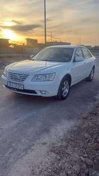 سوناتا 2008 خليجي محرك 2000 داخلها مدوشمه جديد الصدر جديد تخم تاير جدي...