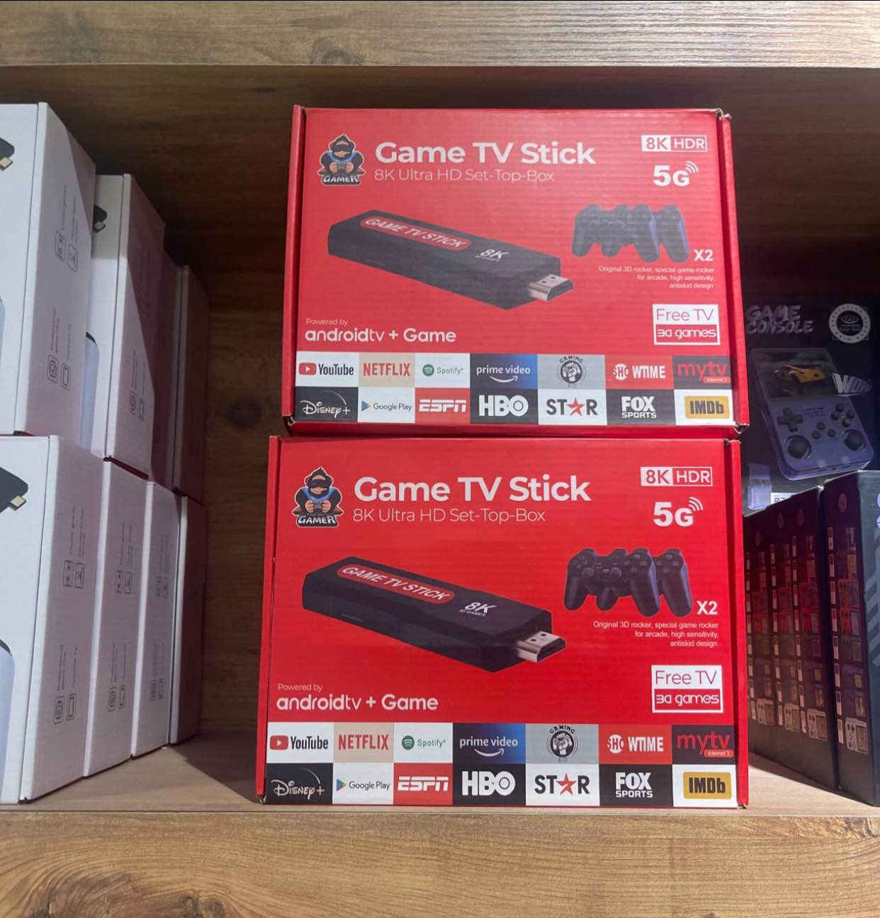 🔥 Game TV Stick – چێژی گەورە، بە یەک هێڵ! 🔥
‎هەر تەلەڤیزیۆنێک بکە بە Android TV زیرەک + کۆنسۆڵی یاری کلاسیکی لە چەند چرکەیەکدا. سەیری ئەپە دڵخوازەکانت بکە، بچۆ ناو سەدان یاری کلاسیکی و چێژی یاری دوو کەسی ببینە لەگەڵ دوو کۆنترۆڵی وایەرلێس
تەنها پێویستی بە WI-FI کۆنیکتی بکەو دەست بکە بە یاری.

‎وەک چێژی Xbox 360 لە یاری‌کردن لەسەر تەخت و هاوبەشی — بەڵام زۆر ئاسانتر، بچووکتر و هەرزانتر. بێ دیسک، بێ سەربار، تەنها چێژی خاوێن. السليمانية, العراق


**إذا كنت صاحب هذا الإعلان وتريد حذفه لأي سبب، رجاءا أرسل رسالة إلى الدعم الفني**