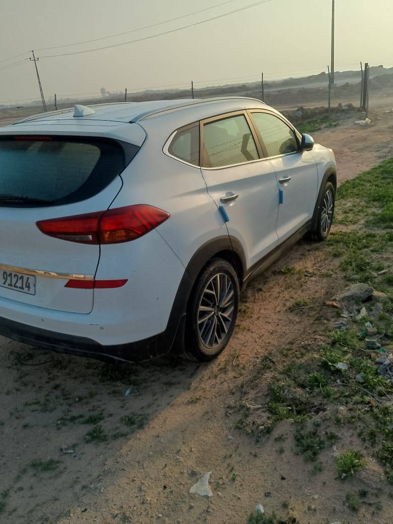 السلام عليكم 
توسان خليجي
موديل ٢٠٢٠

ماشيه ١٠٥

مواصفاته /

بصمة تشغيل

بصمة ابواب

٣ انضمة قيادة

 كرسي سائق كهرباء

شاشه أبل كار بلي البلادية مال كاصد

شاحن واير ليس

٢ لدات امامية 

ثلاجه بلجكمجه

محرك ٢٠٠٠ دوش

اي بي اس

فول تحكم ستيرن

حاجب نهاري

كشافات زينون

الدشبول والغرفه الداخلية كله فايبر كاربوني

حساس امامي

حساس خلفي

كاميرا خلفية دوارة

مري شفط ويا القفل

سايد بريك بلرجل 

نضام ترحيب

ويل ١٨

مخرج Aux 

مخرج usb

لد امامي 

لد خلفي

مثبت سرعة

اشاير بلمري

يدات نيكل 

قطعتين تبريد
السعر  202 وبيه مجال 
للاستفسار الاتصال او واتساب

***********
