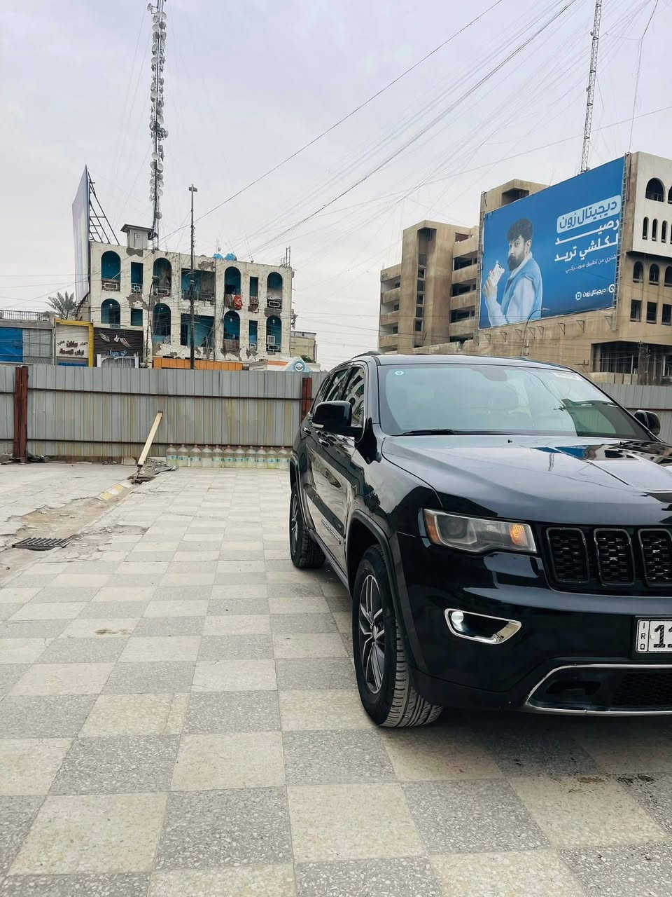 للبيع فقط جيب لمتد 2018 مكينه3600 توويل  فول مواصفات فتحه صندوك كهرباء خزن ميموري اربع كشنات تدفئه جام قلاب رادار  وبقيه المواصفات معروفه حادثه جاملغ وبنيد بدون ايرباك خفيف كلش وبيه بالعراق بيبان ثنين عكس سايق نصبغ نصهن  ماشيه110 mi السعر 185 للاستفسار *********** اعتذر عن المراوس بيع فقط سونار موجود وصور الحادث موجوده
