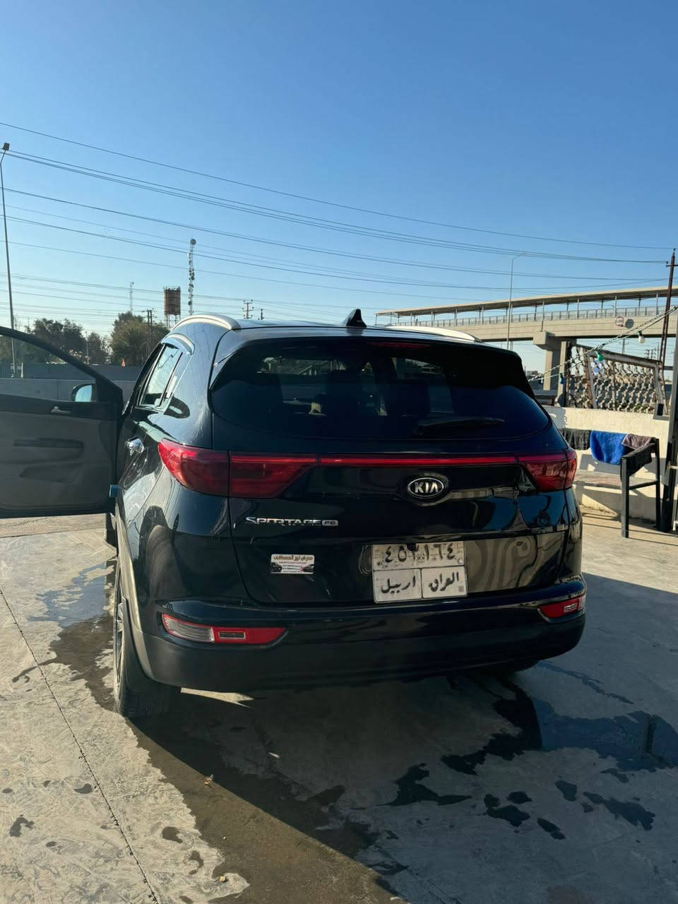 السلام عليكم للبيع
كيا سبورتج موديل 2017
وارد أمريكي حادث أمريكا بابين ونص جاملغ الخلفي بدون دواخل تكمه مكفوله بدون لا تكمه ولا دواخل مواصفات نص فول 
مكينه 2400 جديده كير حداديه
سياره جديده ما متعوبه السعر 145 وبيها مجال 
رقم أربيل مكاني بغداد التاجي
للاستفسار ***********
 ***********
