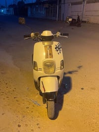 بوليس • شاشه • كهرباء