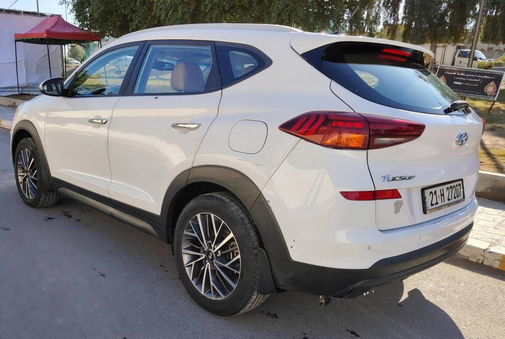 مكلف بالنشر 

السلام عليكم
للبيع فقط 
هونداي توكسان 2019 خليجي 

خمس عدسات زينون بلادي
كير محرك تبريد صدر كفالة
محرك  2000 دوش
بدون دوانز 
ثلاث انظمة قيادة 
تخم تاير جديد 
كاميرا بالمراية الامامية
حساس خلفي 
سيرفس كامل للسيارة 
الكشنات مغلفة جلد بالكامل 
 ماشيه   123 الف كيلو
بدون صبغ بدون تبديل مكفولة 

رقم سليمانية بأسم اخويه 
سنوية وهزة جديدة  
يعني ميحتاج تروح السيارة 

العنوان:
بغداد حي القادسية 
السعر  $198 وبيها مجال
للاتصال *********** بغداد, العراق
