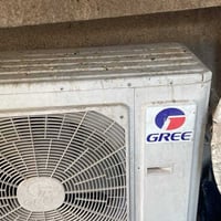 سبت نوع كري حجم ٢ طن ونص فقط القطعة الداخلية تعمل المكان البياع0790372...
