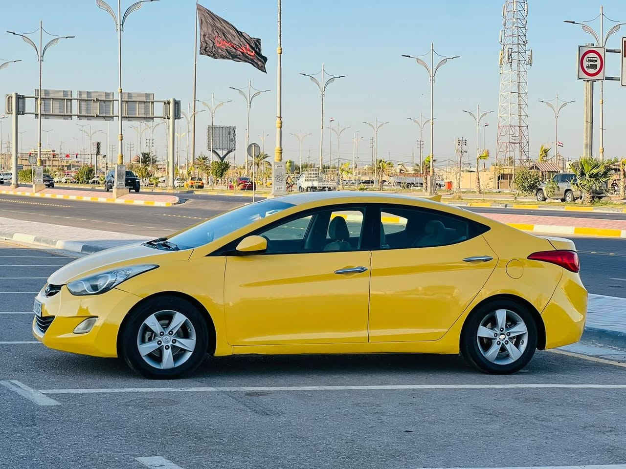 النترا موديل 2013 وارد أمريكي حادث بنيد فقط بدون دواخل السعر ٩٣ للاستفسار اتصل على الرقم *********** سياره جديده وجاهزه حداديه جديده تخم تاير تبريد ثلج مواصفات داخل بيجي تحكم ستيرن شاشه دواره مكينه 1800 محرك وكير مكفولات رقم كربلاء دولي سنويه ل 31  مصفره هيئة وغرامات مكان سياره كربلاء المقدسه
