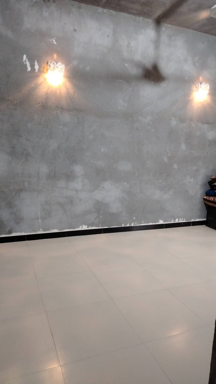 بيت تجاوز بناء جديد وجاهز للبيع يحتوي على غرفه وصاله ومطبخ وديوانيه وساحه
المكان حي الوحده الاسلاميه خلف موسسة مالك الاشتر الاستفسار ***********واتساب  فقط أو خاص
