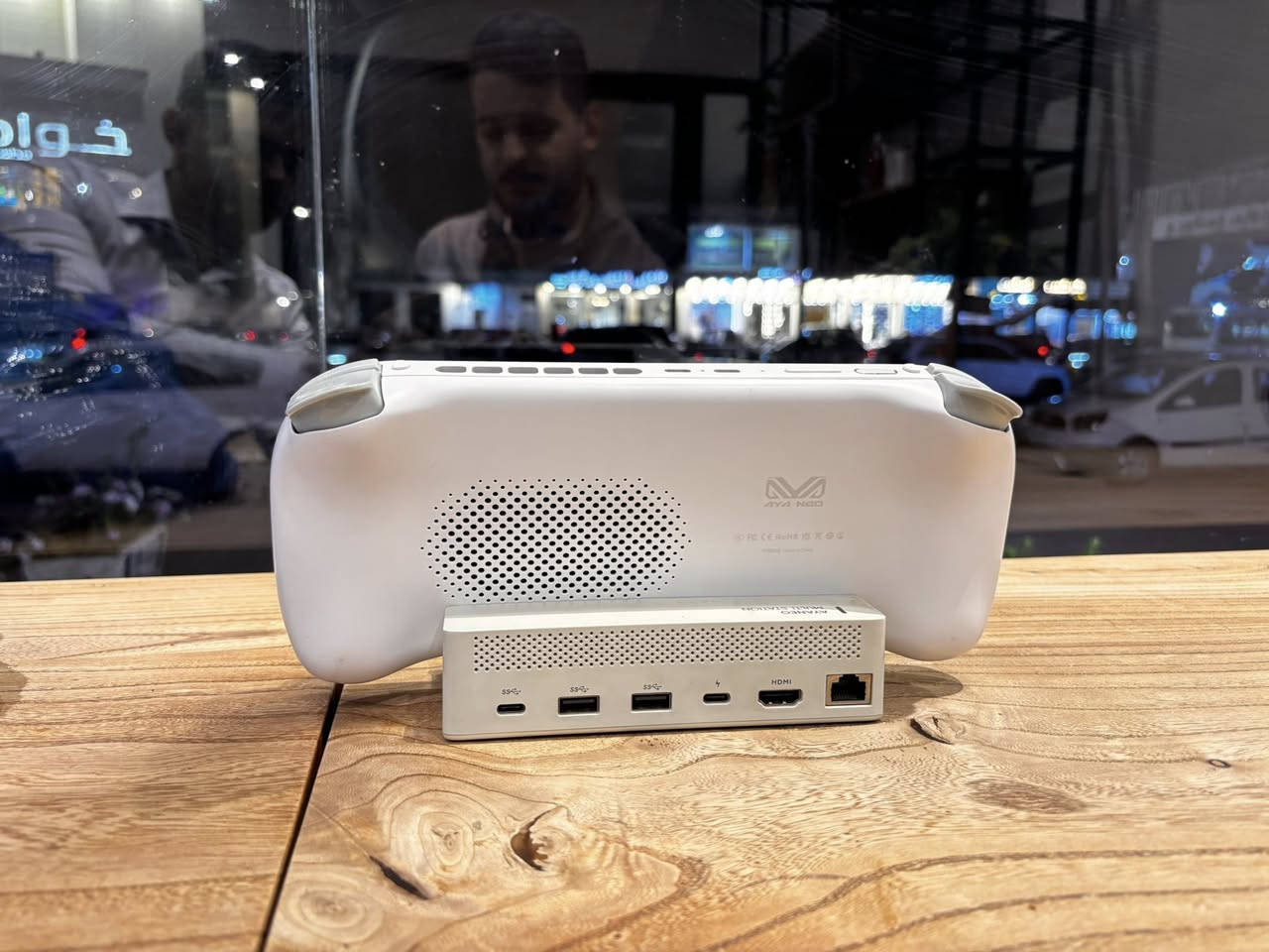 AYANEO 2S للبيع  
الجهاز بحالة ممتازة جداً ونظيف، مناسب للألعاب الثقيلة والـ PC Gaming المحمول.

المواصفات:
- Ryzen 7 7840U
- RAM 64GB
- SSD 2TB

المرفقات:
- شاحن شاومي أصلي 90W

السعر:
1,000,000 دينار عراقي

للتواصل:
***********
