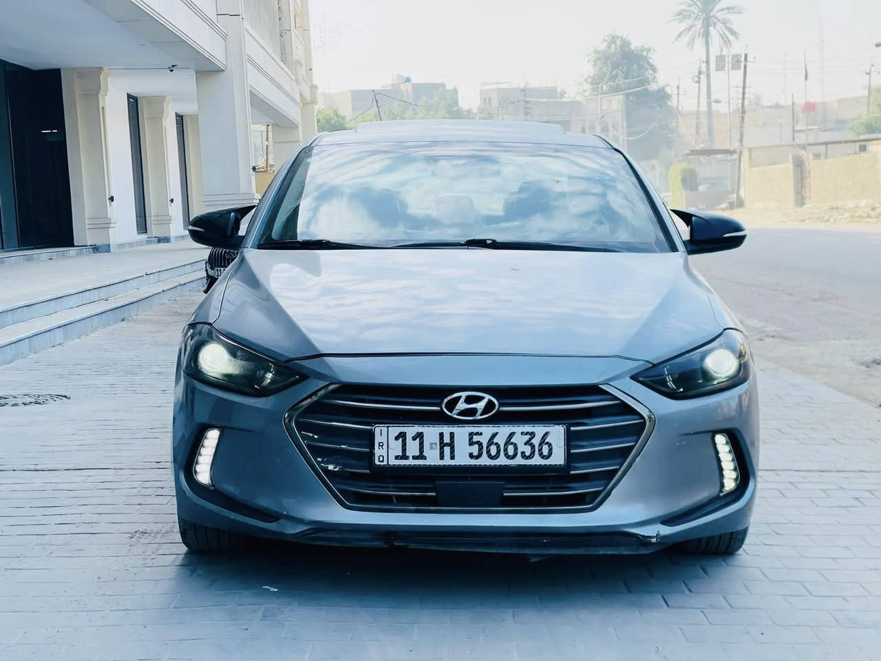 سلام عليكم مكلف بنشر شراي يتصل 

النتره مديل 2017 أجمل مديل بل النتره 

فول. لمتدد اعلى فئه 

فتحه 

بصمه أبواب 

بصمت تشغيل 

كشن. كهرباء 

خزن ميموري 

تدفئه بل كشنات 

اشارت ترحيب. 

لد امامي 

لد خلفي 

بعد بيها هواي موصفات 

ملاحضه مكينه مبدله جديده بل كارتون 

صدر  جديد منضومه  تبريد. كوله جديد 

سياره حادثها بس دعاميه فقط او اجت من امريكا. كلير فقط. مثل ما موضح بسونار 

شواصي لغود كفاله 

سياره مال بيت وبل عافيه عل ياخذها 

شراي يتصل ‭٠٧٧٠ ٩٠٥ ٨٧١٦‬

السعر 125وبيها  مجال

مكاني بغداد الوشاش
