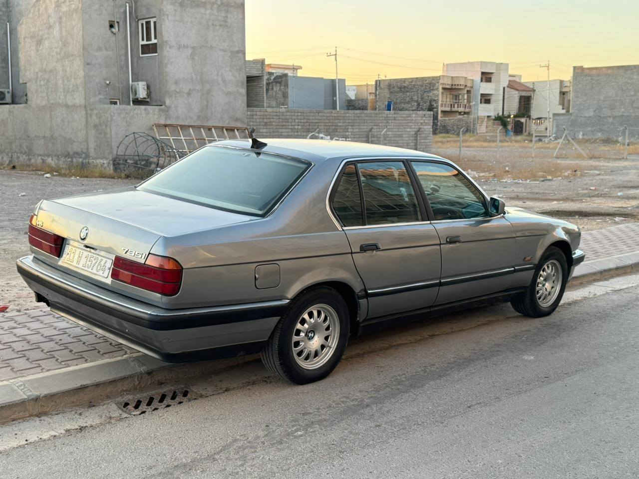 🚗 السلام عليكم للبيع فقط وبسعر مناسب 46 $
BMW موديل 1993

📍 رقم بغداد دولي – مشروع وطني
✅ سنوية وهزة جديدة بأسمنه شرط التحويل والغرامات

🔹 صبغ عام جمالية شرط بدون خياس
🔹 مكينة 6 سلندر شرط لا تبخير ولا تنقيص
🔹 كير ممتاز
🔹 تخم تايرات جديد
🔹 صدر أمامي وخلفي جديد
🔹 داخلية نظيفة كشنات جلد
🔹 كهربائيات شغالة كلها

📍 مكان السيارة: صلاح الدين – تكريت
📞 ***********
📞 *********** واتس
