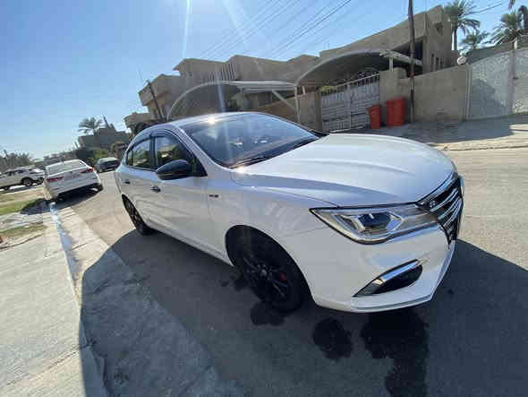 السلام عليكم
MG 5. 2025 رقم اربيل
السيارة فئة الاستندر 
الداخل أبيض 
فول تحكمات ستيرن
نظام سنتر لوك
ماشية 24 الف 
بيه طخه بارد جداً خفيفه بالجاملغ الامي ومصلحه 

الاضافات للسيارة .
زنون + كامرة خلفية اصلية + دوشمة مخمل.

السعر / 109$ وبيها مجال .
العنوان: بغداد / العامرية
للتواصل: *********** متواجد واتساب
