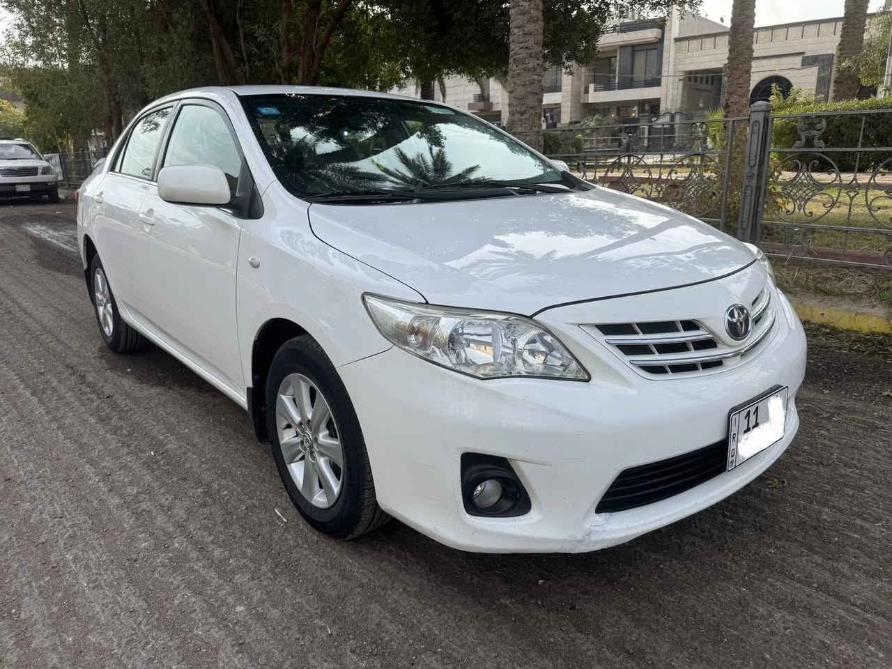 سلام عليكم للبيع كورلا 2011 خليجي مكفولة من الضربة والصبغ حتى الدعاميات محرك 1800 رقم بغداد بأسمي بدون نقص تخم تاير جديد باتري جديد السعر 143 وبيها مجال حك الجية للاستفسار *********** مكاني بغداد جانب الكرخ
